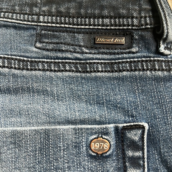 Men's Diesel Tepphar Jeans - Picture 7 of 10